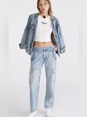 GUC Women's Aeropostle Low Rise Light Blue Wash Cargo Jean Straight Leg Sz M